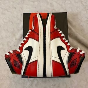 Jordan 1 Retro High OG Defiant